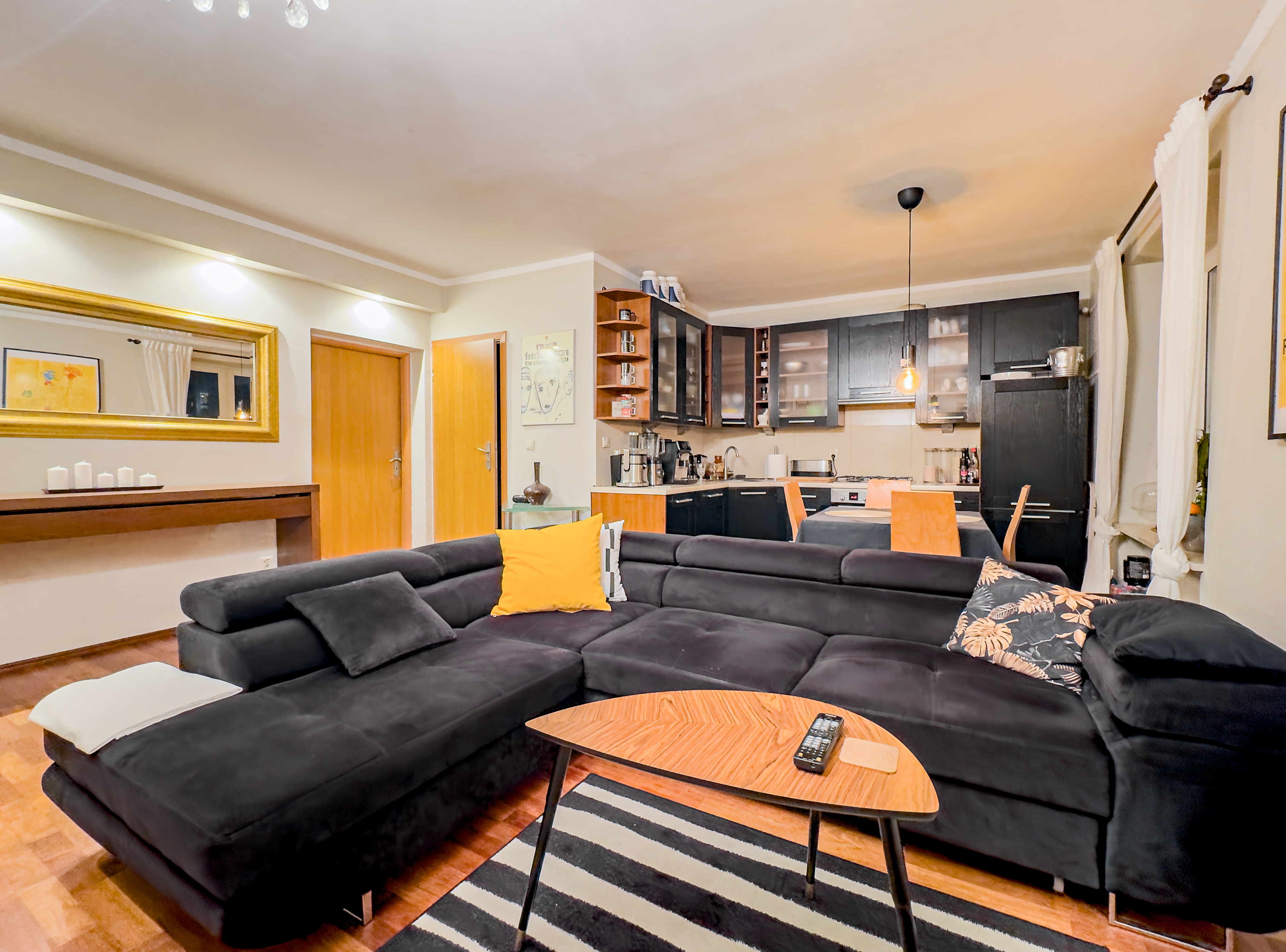 Nieruchomości Na Sprzedaż - Homely Estates - Biuro Nieruchomości